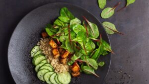 Jantar leve: o gastroenterologista explica por que é importante
