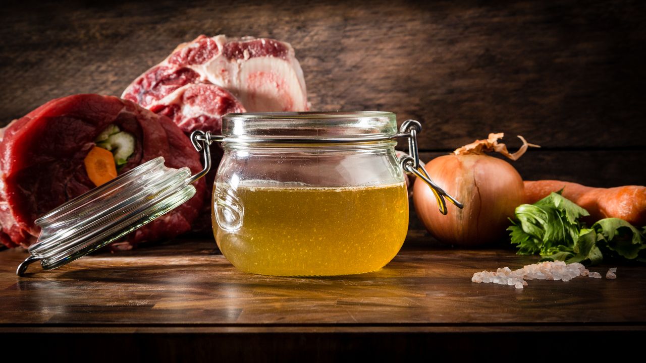 O caldo de osso quiroprático: a receita e onde encontrá -la