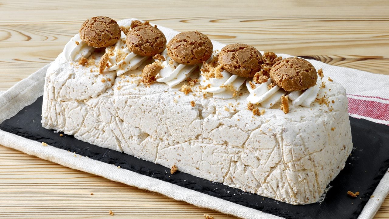 A receita de sobremesa de colher perfeita como uma refeição final